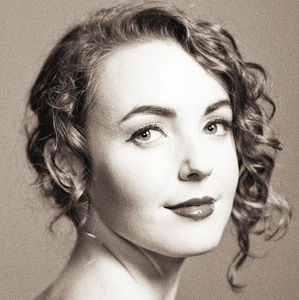 Meet your Posher, Eva